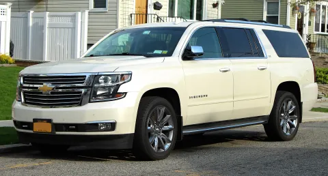 2015 Chevrolet Suburban / Queens, New York, USA