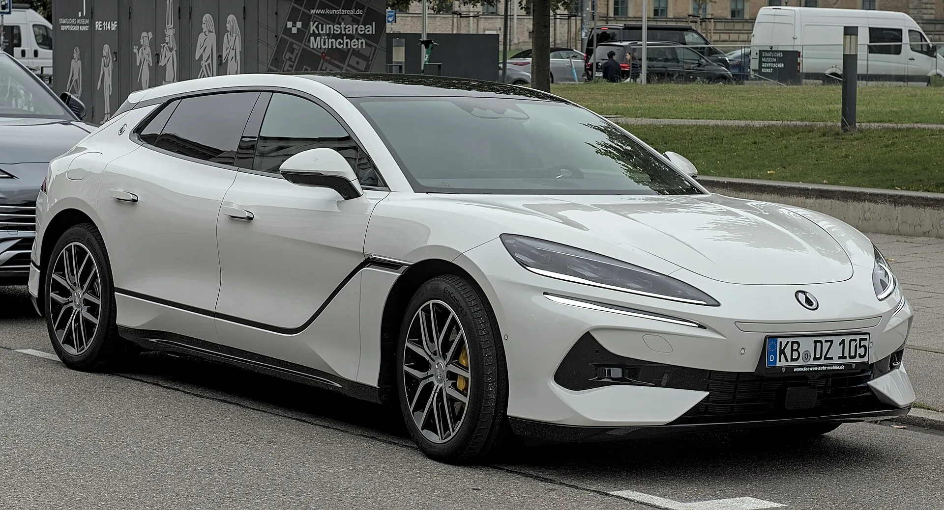 Z9 GT