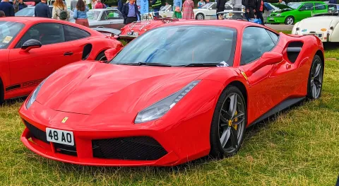 Ferrari 488