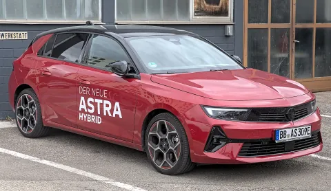 Holden/Opel/Vauxhall Astra L / Sindelfingen