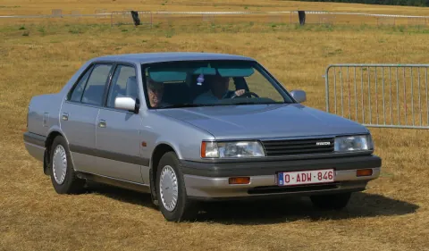 Mazda 929
