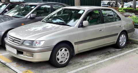 2000 Toyota Corona / Tsuen Kwan O, Hong Kong