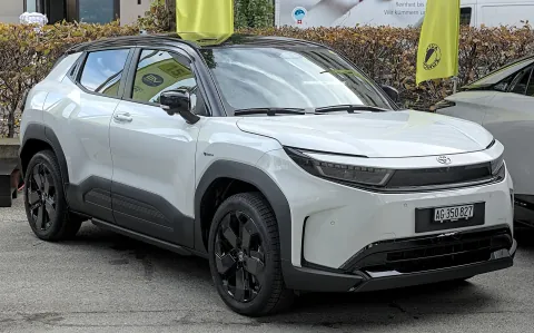 2025 Toyota Urban Cruiser BEV (Europe)