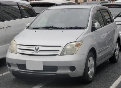 2002–2005 Toyota Ist 1.3 F (NCP60, Japan)