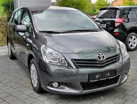 Toyota Verso (Germany. Pre-facelift)