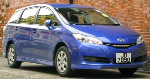 Toyota Wish (Kowloon, Hong Kong)