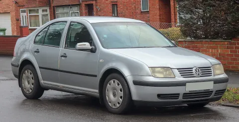 2003 Volkswagen Bora S TDi 1.9 / alias Volkswagen Clásico / alias Volkswagen Jetta
